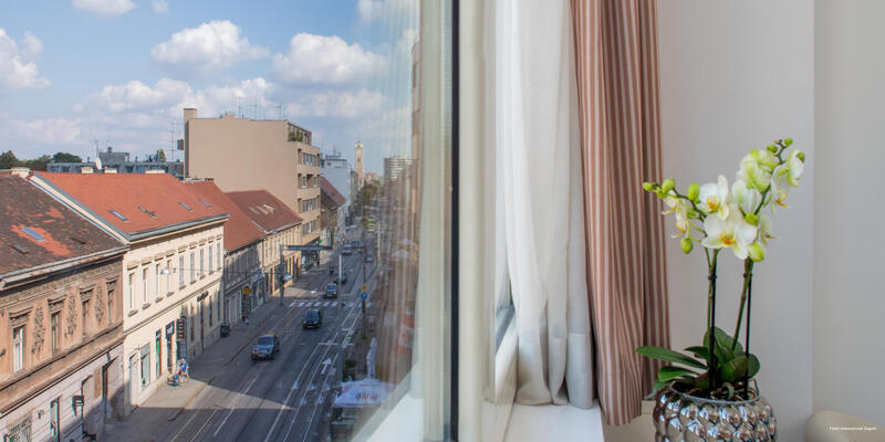 Фото International Hotel