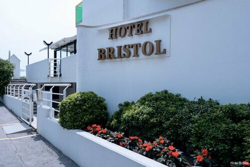 Внешний вид отеля Hotel Bristol в Езоле, фото 1