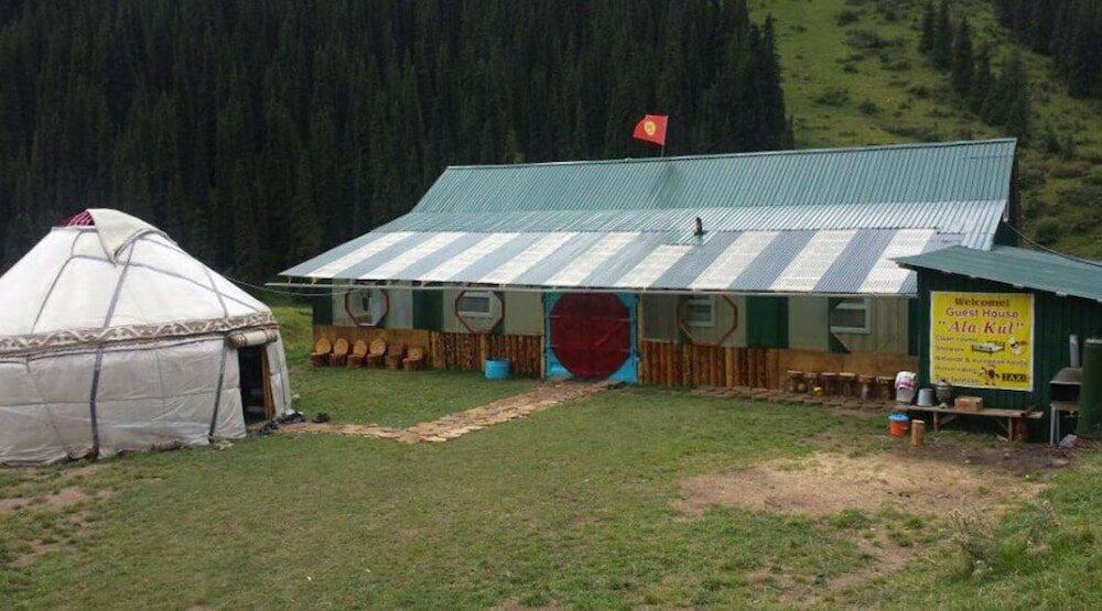 Киргизия Иссык Куль Теплоключенка