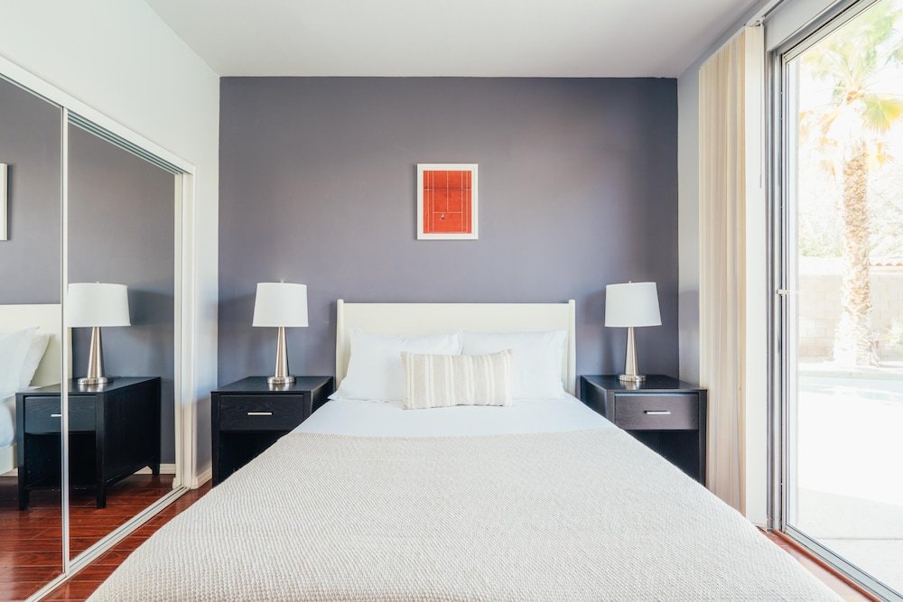 Фото Swaying Leaf by AvantStay Coachella Villa w Volleyball Court