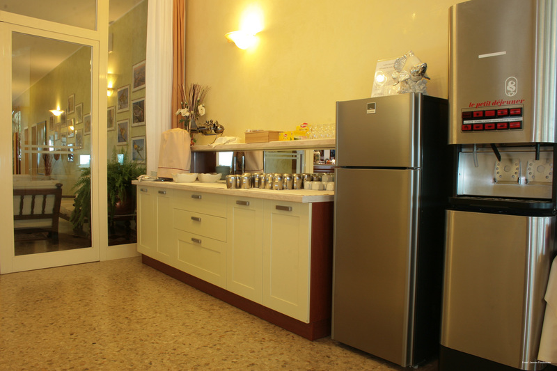 Фото Hotel Janeiro Frontemare