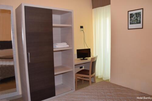 Фото Hotel Bamby