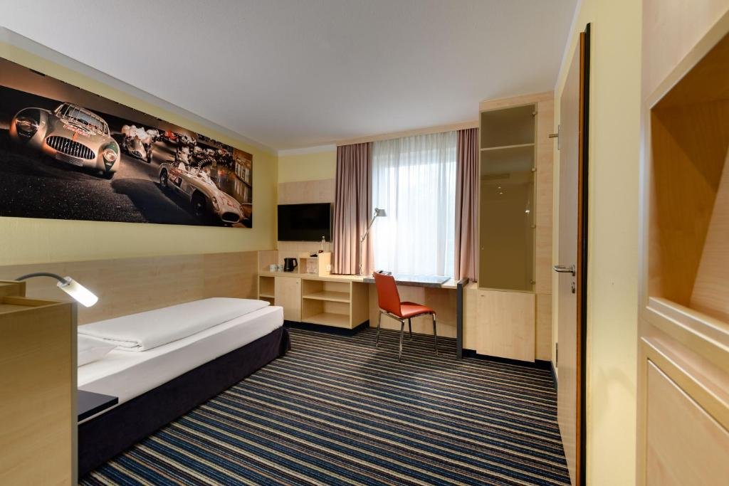Фото Mercure Hotel Stuttgart City Center
