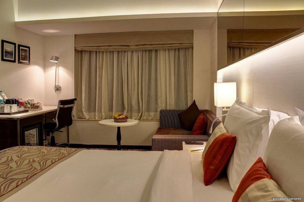 Фото The Sahil Hotel