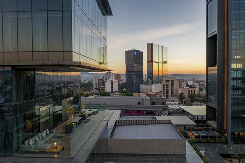 Гостиница Hilton Guadalajara Midtown в Гвадалахаре