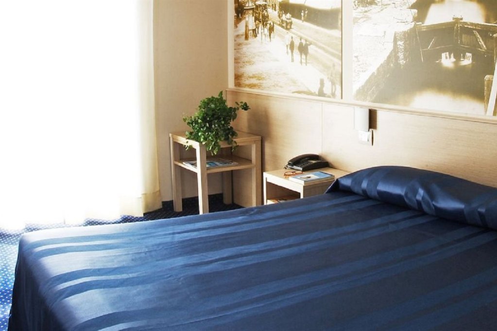 Фото B&b Hotel Milano Portello