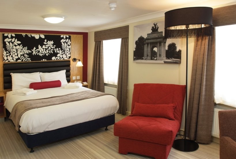 Фото отеля 2