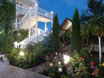 Guest House Manaka (посёлок городского типа Николаевка, проспект Нахимова, 3), guest house