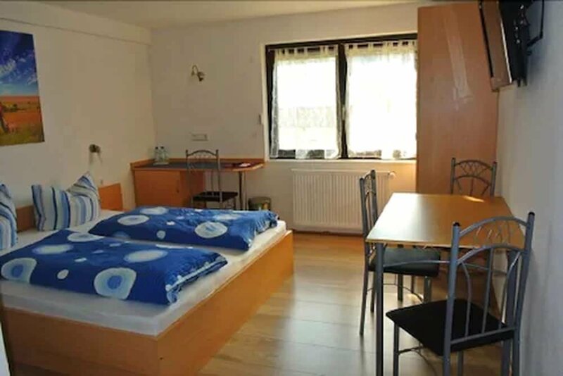 Гостиница Eisberg Hotel Rust в Русте