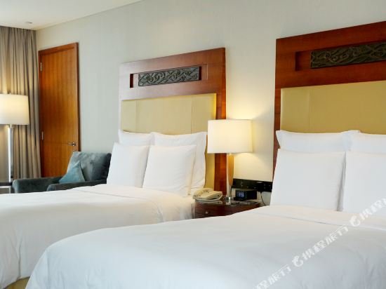 Фото Renaissance Wuhan