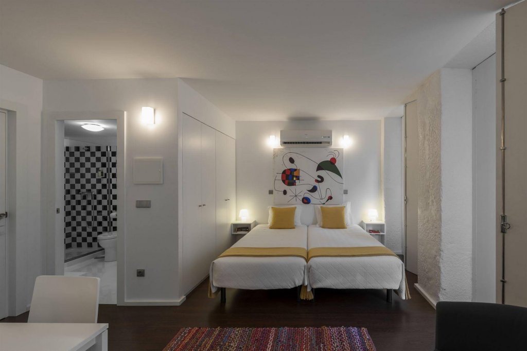 Фото Fine Arts Guesthouse