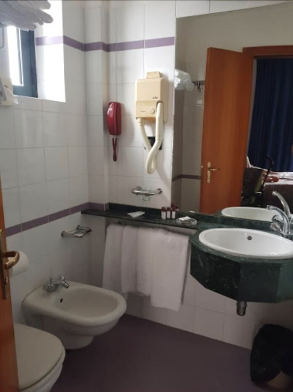 Фото Hotel Sabra