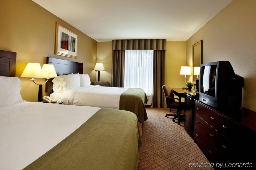 Фото Holiday Inn Express Hotel & Suites Lafayette, an Ihg Hotel