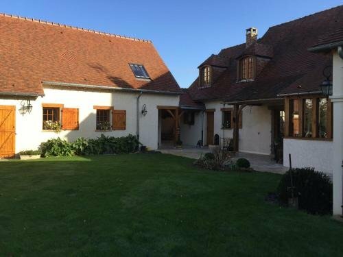 Гостиница Les Premices De La Foret в Мелёне