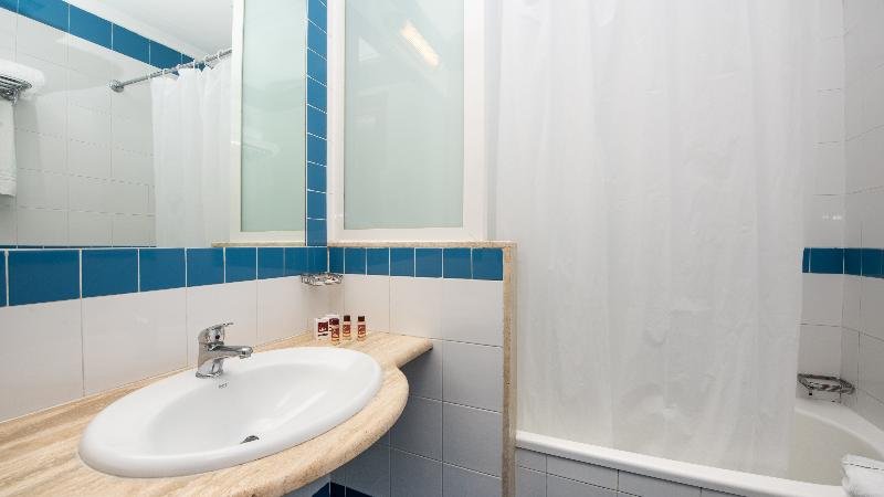 Фото Hotel Portamaggiore