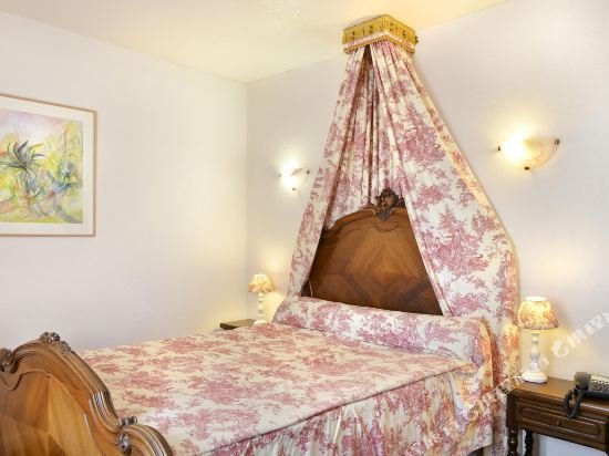 Фото Hostellerie du Grand Sully