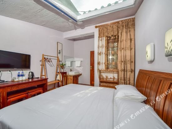 Фото Floral Hotel Dali Cangshan Muyun