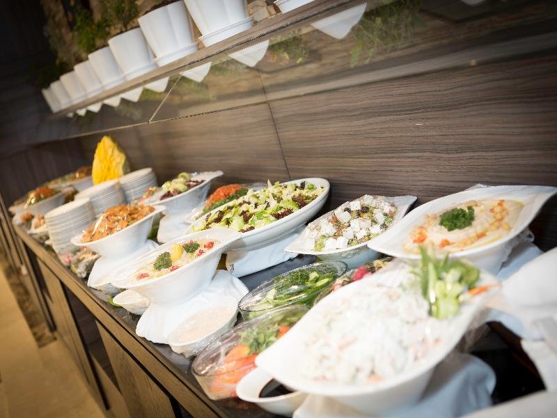 Фото Howard Johnson Hotel Dammam