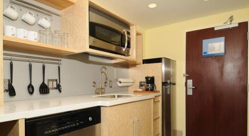 Фото Home2 Suites by Hilton Indianapolis South Greenwood