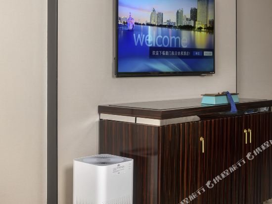 Фото Lakeside Hotel Xiamen Airline