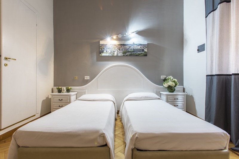 Фото Hotel Trinità dei Monti