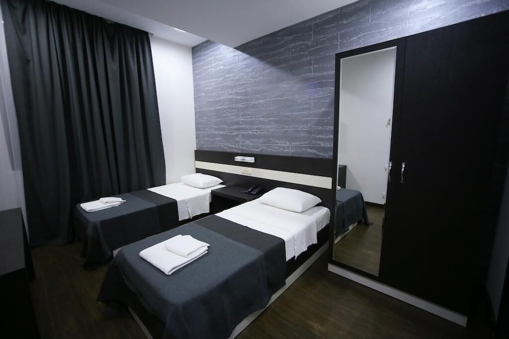 Фото Отель West Tower