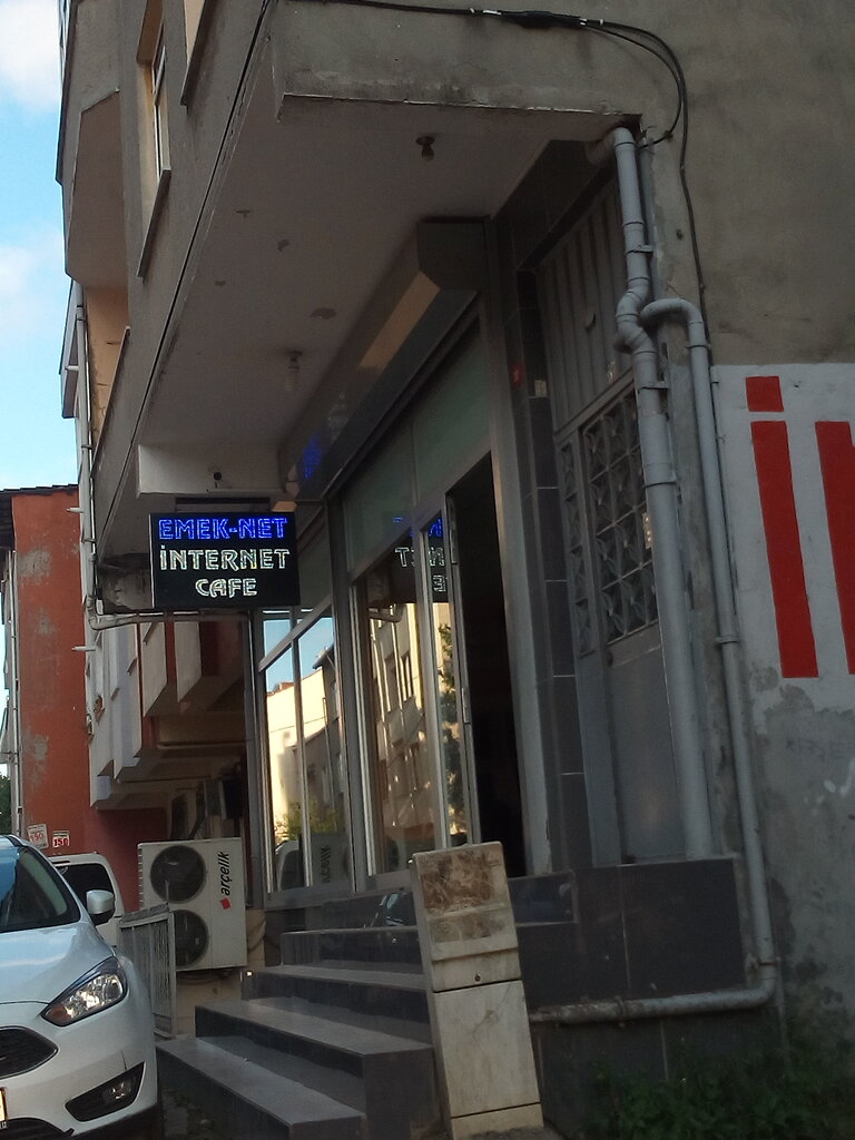 Internet cafe Emek-Net, Sancaktepe, photo