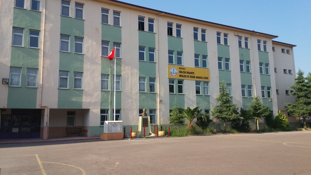 Lyceum Golcuk Ihsaniye Ticaret Meslek Lisesi, Golcuk, photo