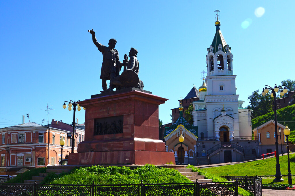 نصب تذكاري للحرب، مقبرة جماعية Monument to Minin and Pozharsky ، نيجني نوفغورود، صورة