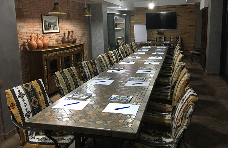 Фото Metekhi Line