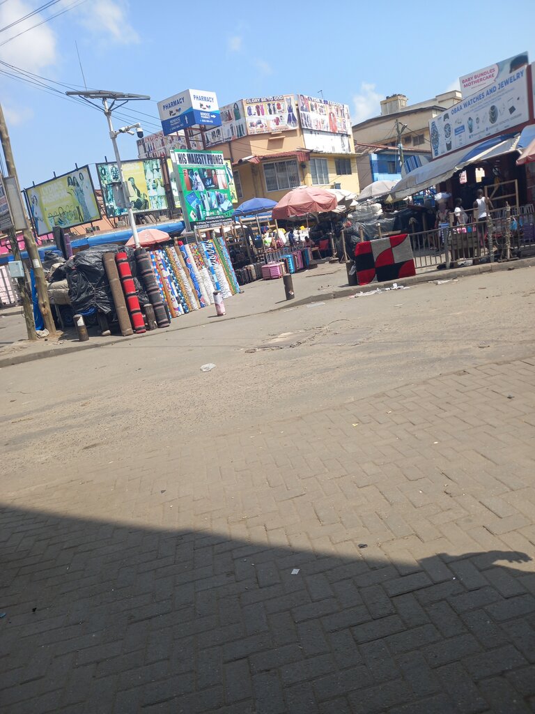 Religious organization Glory Be To God, Accra, photo