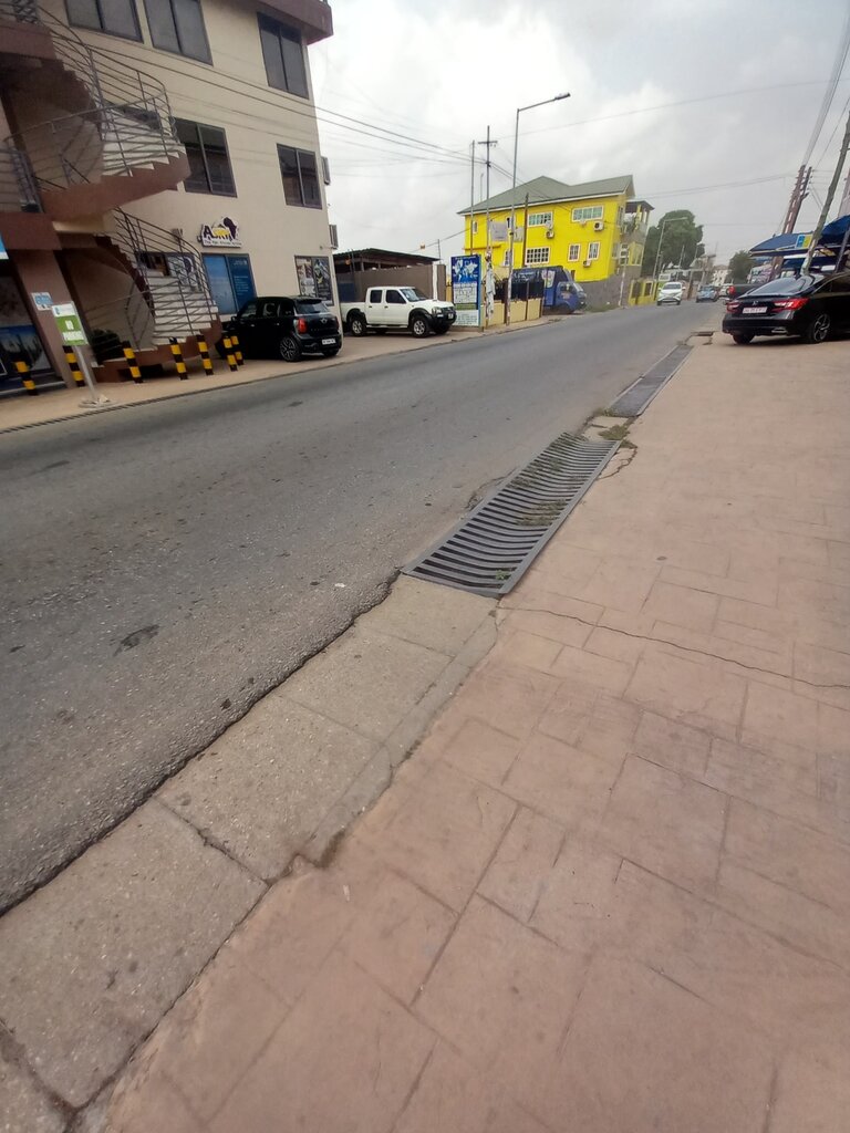 Travel agency A Sky Airline, Accra, photo