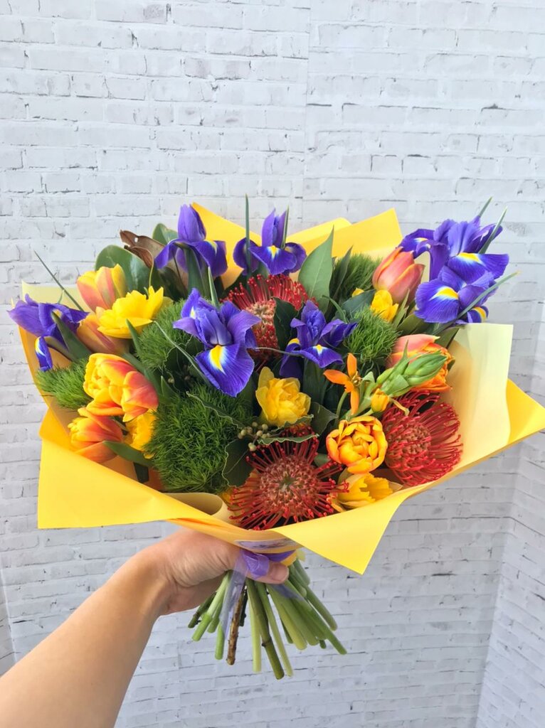 Flowers and bouquets delivery Рыжий ветер, Yekaterinburg, photo