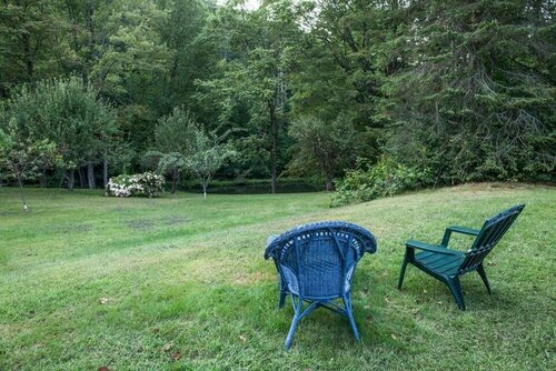 Внешний вид отеля Harvest Barn Inn в Рокингеме, фото 4