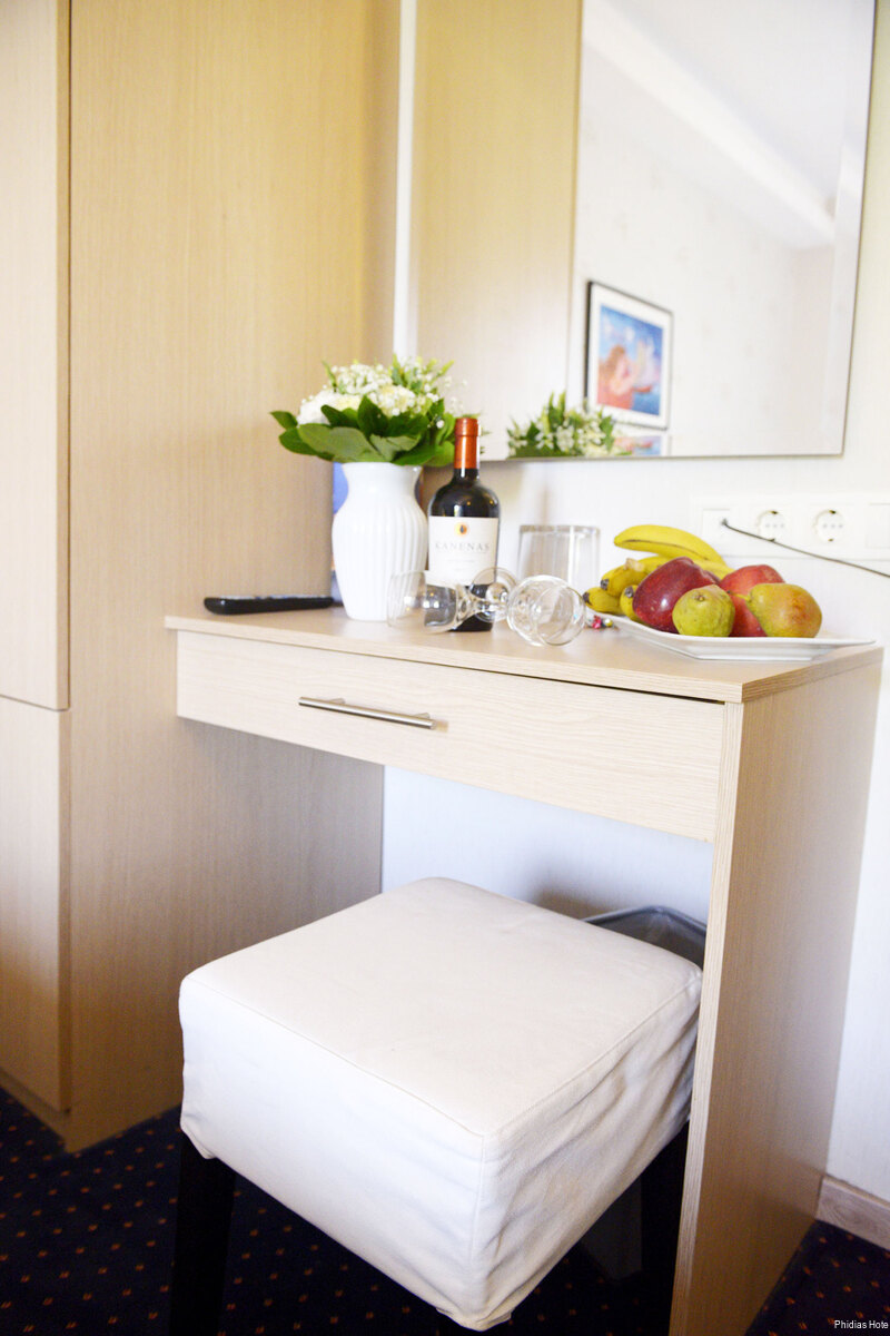 Фото Phidias Hotel