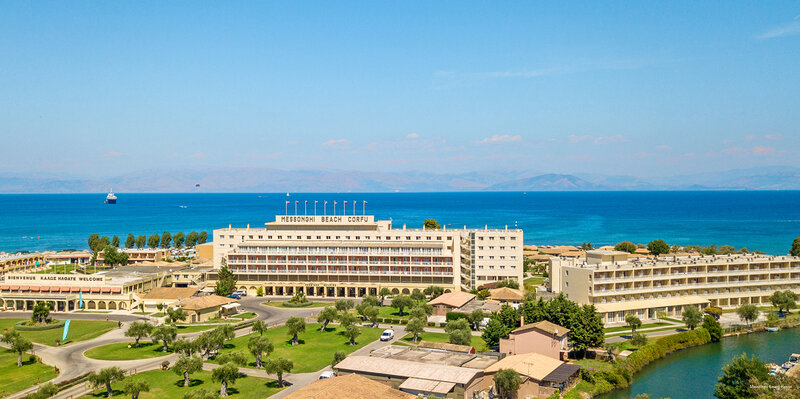 Гостиница Messonghi Beach Hotel