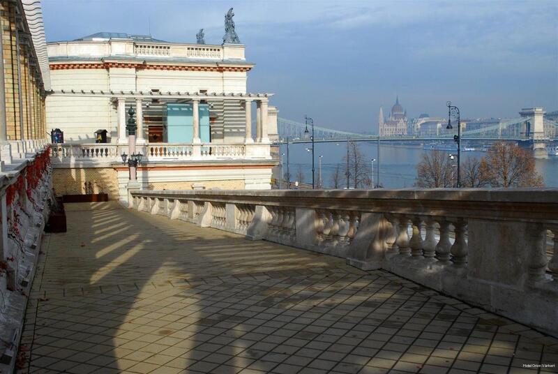 Фото Hotel Orion Várkert