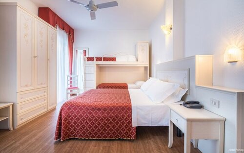 Внешний вид отеля Hotel Principe в Каорле, фото 4