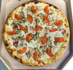 Pizzburg (Oktyabrskaya ulitsa, 53) ، محل صنع البيتزا