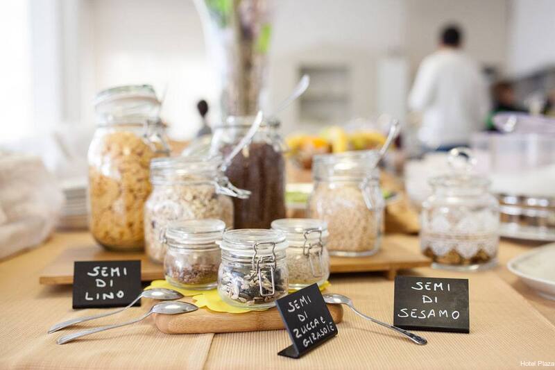 Фото Hotel Plaza