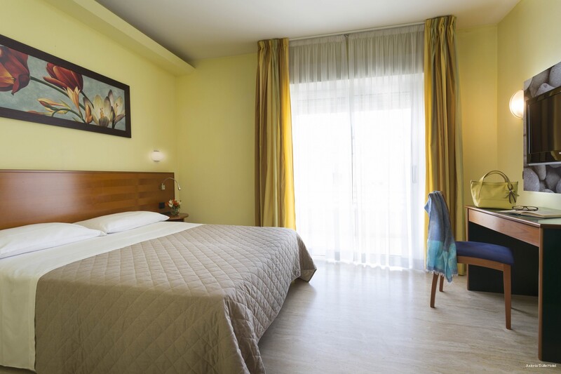 Фото Astoria Suite Hotel