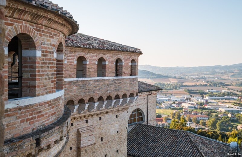 Фото Hotel Adler