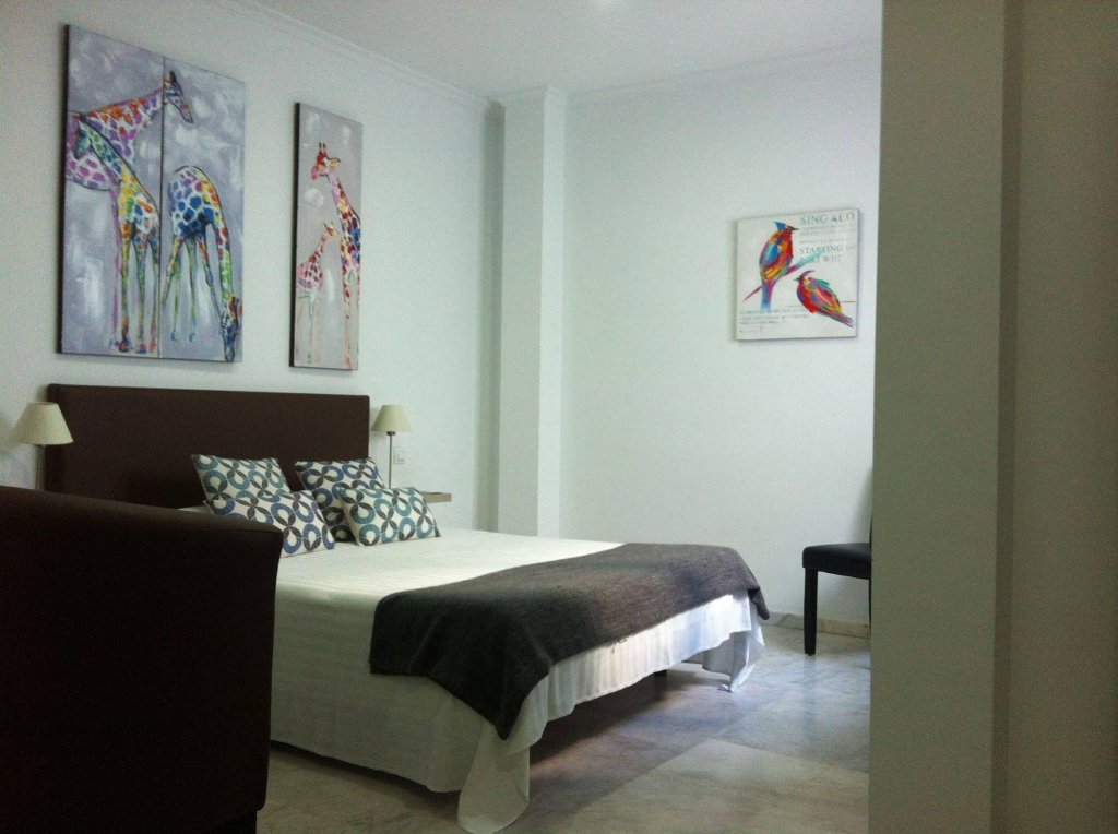 Фото Cool Sevilla Hotel