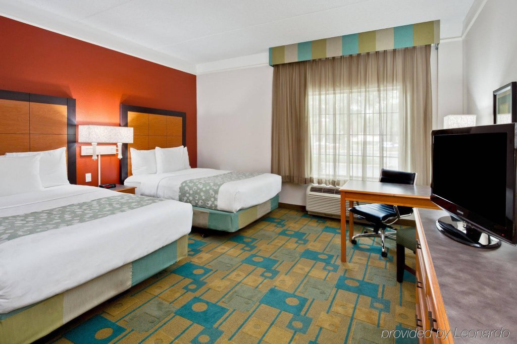 Фото La Quinta Inn & Suites by Wyndham Ocala
