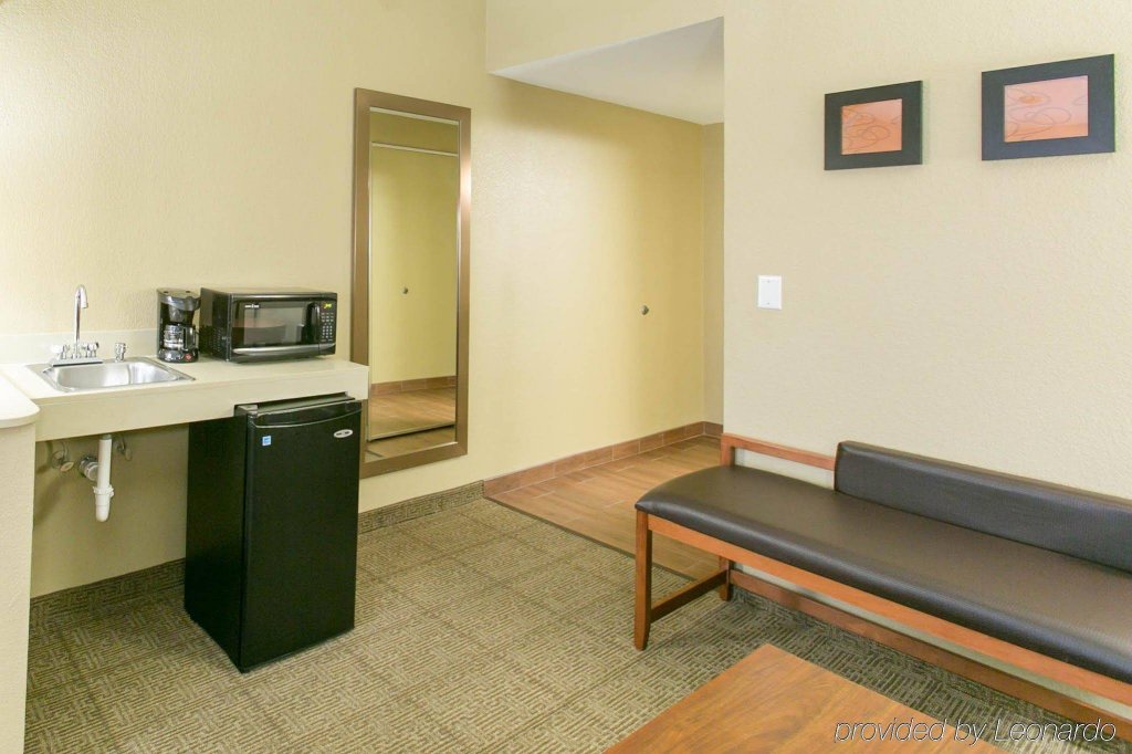 Фото Comfort Suites Austin Nw Lakeline