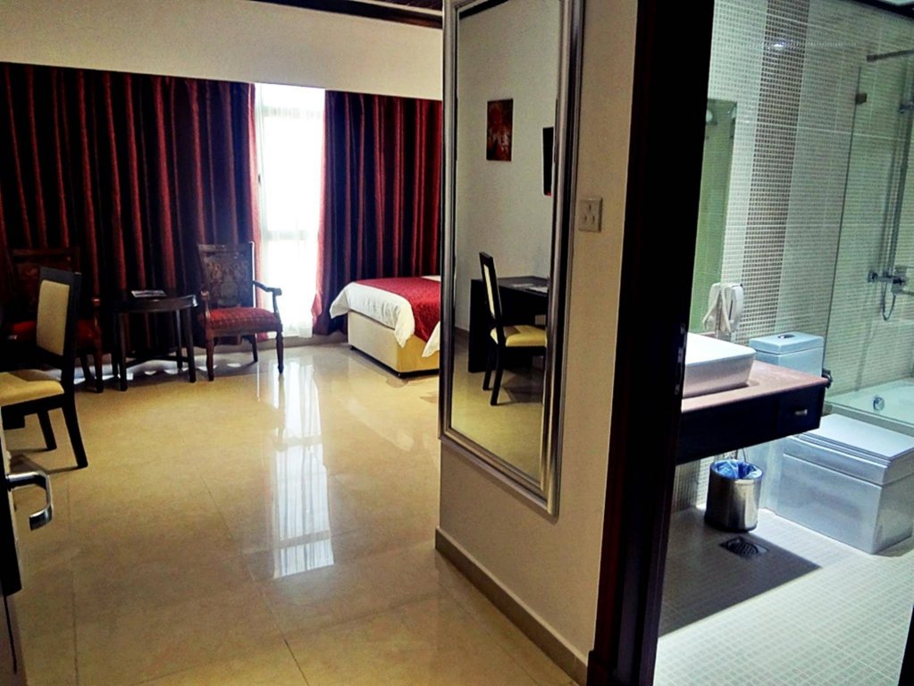 Фото Juffair Gate Hotel