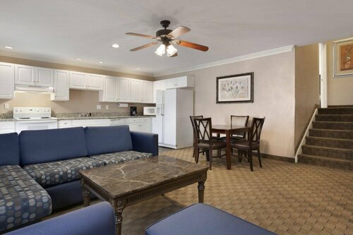 Гостиница Country Inn & Suites by Radisson, Fayetteville-Fort Bragg, Nc в Спринг Лейк