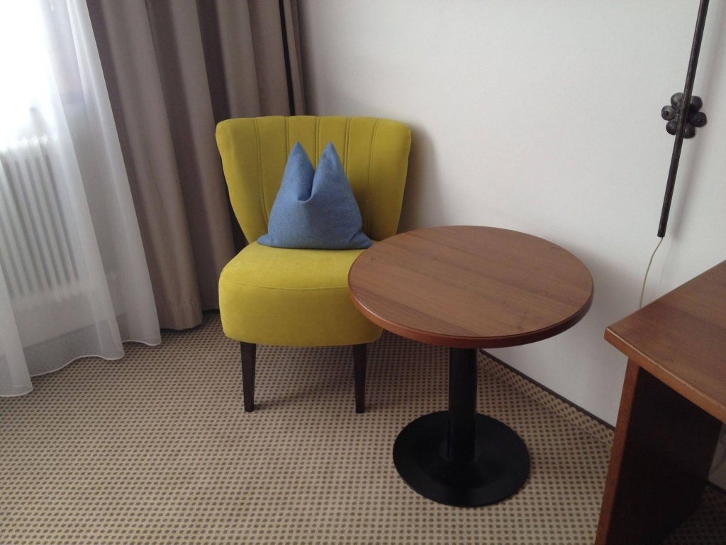 Фото Altstadthotel Weisse Taube