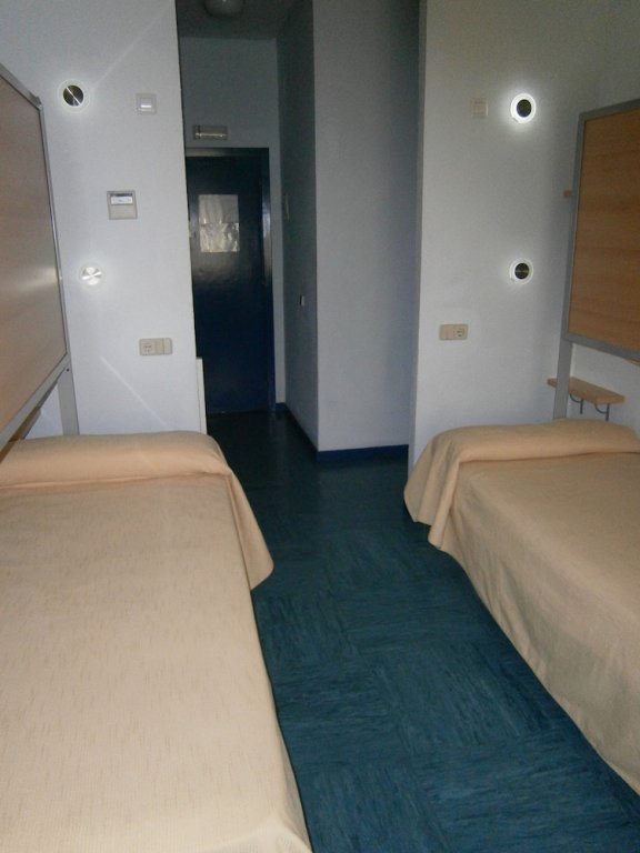 Фото Albergue Inturjoven Huelva - Hostel