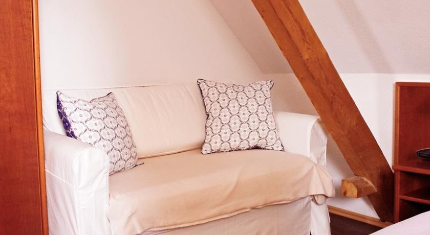 Фото Hotel Restaurant Knechtstedener Hof